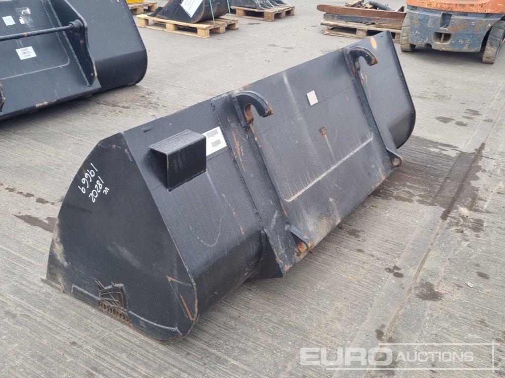 Unused Rhinox 90" Loading Bucket to suit Telehandler - Bucket: picture 5 Unused Rhinox 90" Loading Bucket to suit Telehandler - Bucket: picture 5