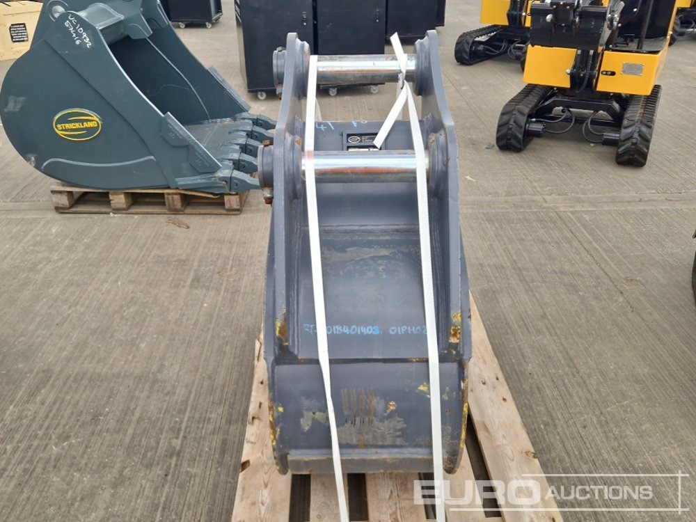 Unused Strickland 18" Digging Bucket 65mm Pin to suit 13 Ton Excavator - Bucket: picture 4 Unused Strickland 18" Digging Bucket 65mm Pin to suit 13 Ton Excavator - Bucket: picture 4