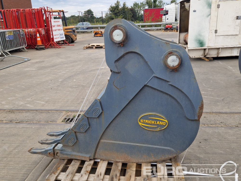 Unused Strickland 18" Digging Bucket 80mm Pin to suit 20 Ton Excavator - Bucket: picture 2 Unused Strickland 18" Digging Bucket 80mm Pin to suit 20 Ton Excavator - Bucket: picture 2