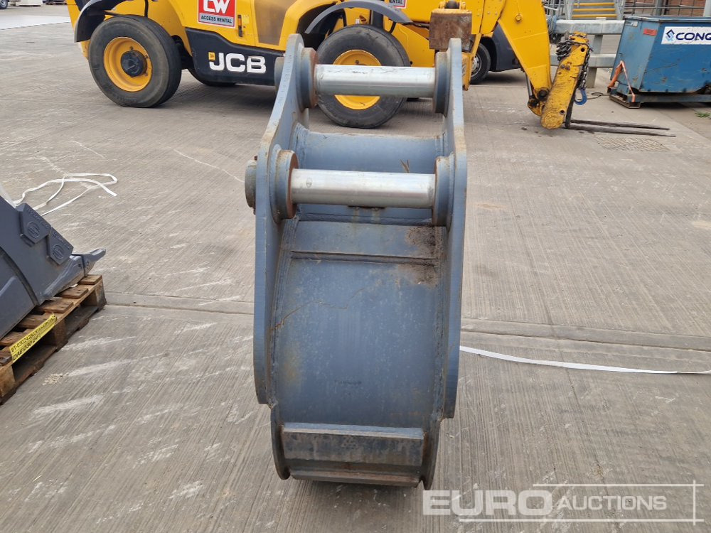 Unused Strickland 18" Digging Bucket 80mm Pin to suit 20 Ton Excavator - Bucket: picture 4 Unused Strickland 18" Digging Bucket 80mm Pin to suit 20 Ton Excavator - Bucket: picture 4