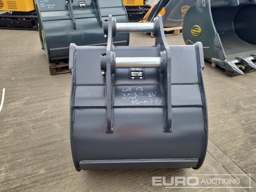 Unused Strickland 36" Digging Bucket 65mm Pin to suit 13 Ton Excavator - Bucket: picture 4 Unused Strickland 36" Digging Bucket 65mm Pin to suit 13 Ton Excavator - Bucket: picture 4