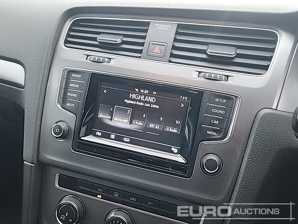 Car Volkswagen Golf: picture 19