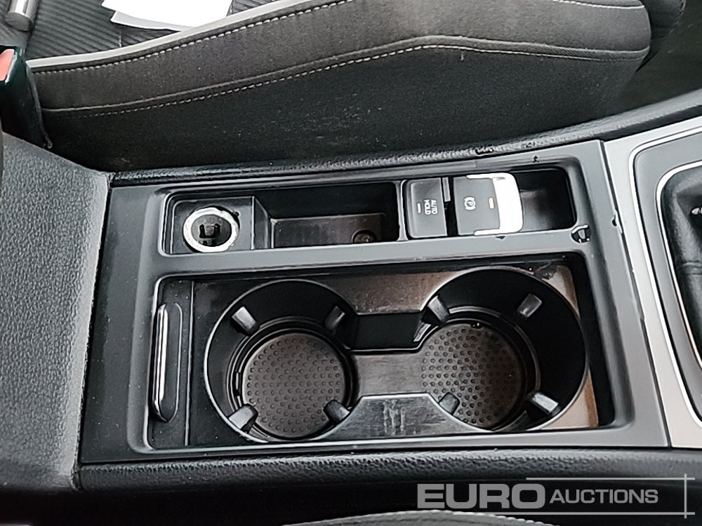 Car Volkswagen Golf: picture 21