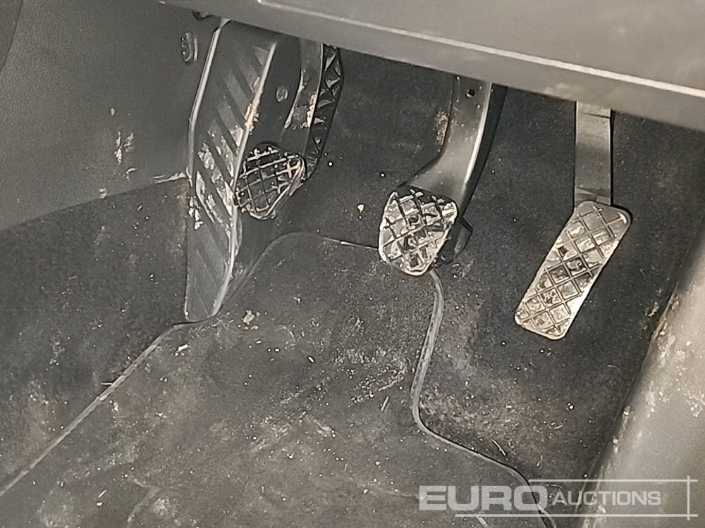 Car Volkswagen Golf: picture 15