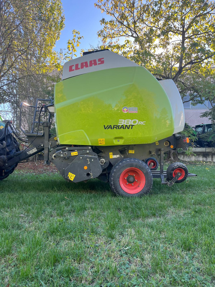 Rotopressa usata Claas VARIANT 380 RC - Round baler: picture 1 Rotopressa usata Claas VARIANT 380 RC - Round baler: picture 1