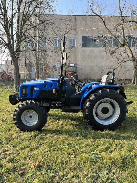 Trattore nuovo BCS VIVID DTC 35 RS - Compact tractor: picture 3 Trattore nuovo BCS VIVID DTC 35 RS - Compact tractor: picture 3