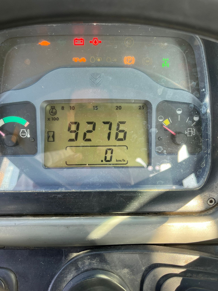 Trattore usato New Holland TNF90 - Farm tractor: picture 5 Trattore usato New Holland TNF90 - Farm tractor: picture 5