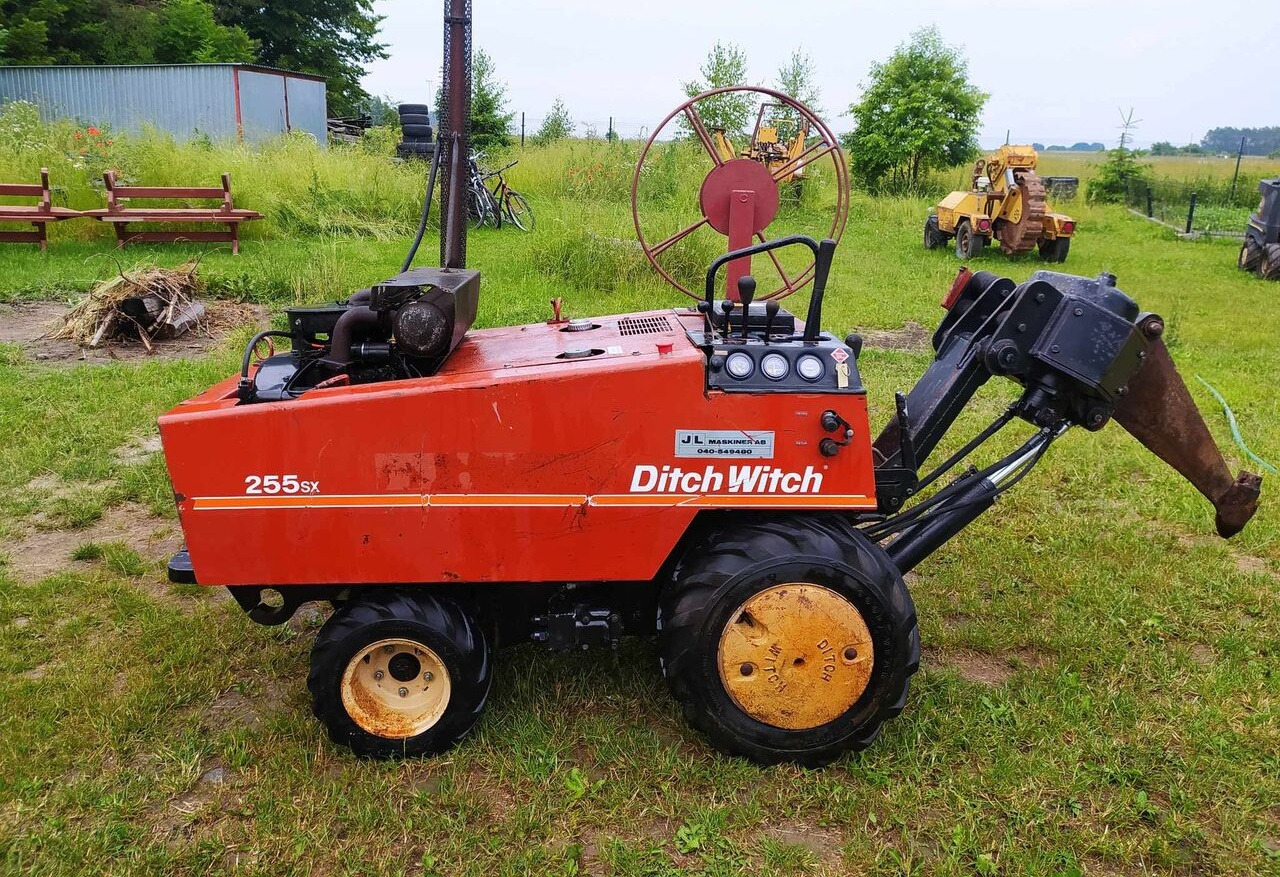 Ditch-Witch 255 SX - Trencher: picture 1 Ditch-Witch 255 SX - Trencher: picture 1