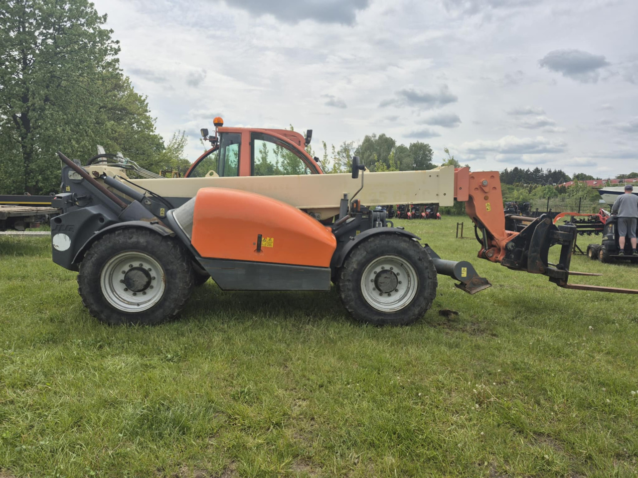 JLG 4013 - Telescopic wheel loader: picture 4 JLG 4013 - Telescopic wheel loader: picture 4