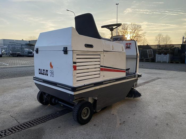 Dulevo 75 EH, Veegmachine - Industrial sweeper: picture 5 Dulevo 75 EH, Veegmachine - Industrial sweeper: picture 5