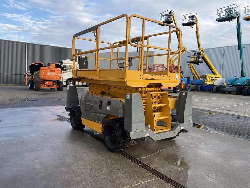 Aerial platform Haulotte Compact 12DX, Schaar hoogwerker, 4X4 Diesel: picture 6 Aerial platform Haulotte Compact 12DX, Schaar hoogwerker, 4X4 Diesel: picture 6