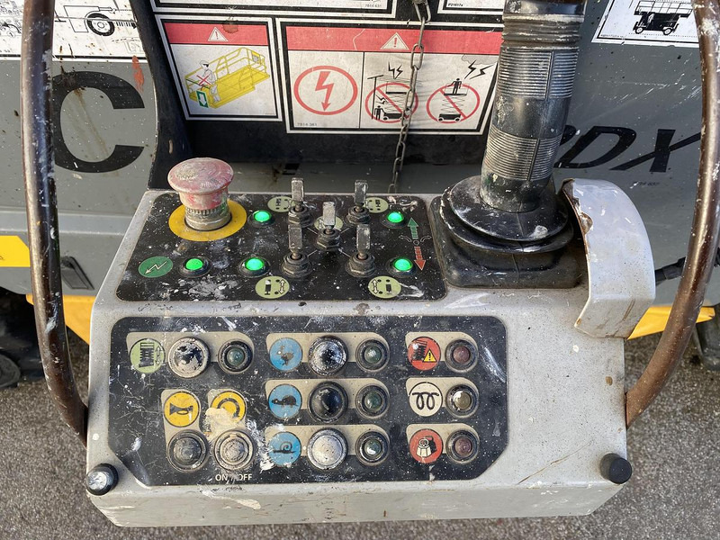 Aerial platform Haulotte Compact 12DX, Schaar hoogwerker, 4X4 Diesel: picture 13 Aerial platform Haulotte Compact 12DX, Schaar hoogwerker, 4X4 Diesel: picture 13