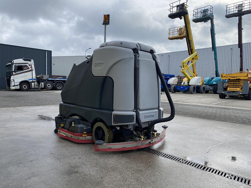 Nilfisk SC6500 1300C, Veeg- Schrobmachine - Scrubber dryer: picture 4 Nilfisk SC6500 1300C, Veeg- Schrobmachine - Scrubber dryer: picture 4