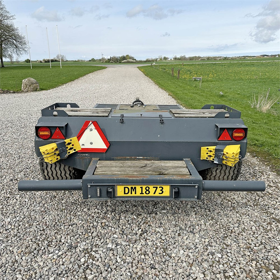 ABC Dinapolis LL-9 - Low loader trailer: picture 5 ABC Dinapolis LL-9 - Low loader trailer: picture 5