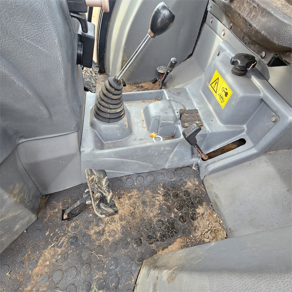 Farm tractor ABC Impodan DF404: picture 14 Farm tractor ABC Impodan DF404: picture 14