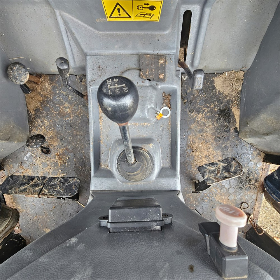 Farm tractor ABC Impodan DF404: picture 13 Farm tractor ABC Impodan DF404: picture 13