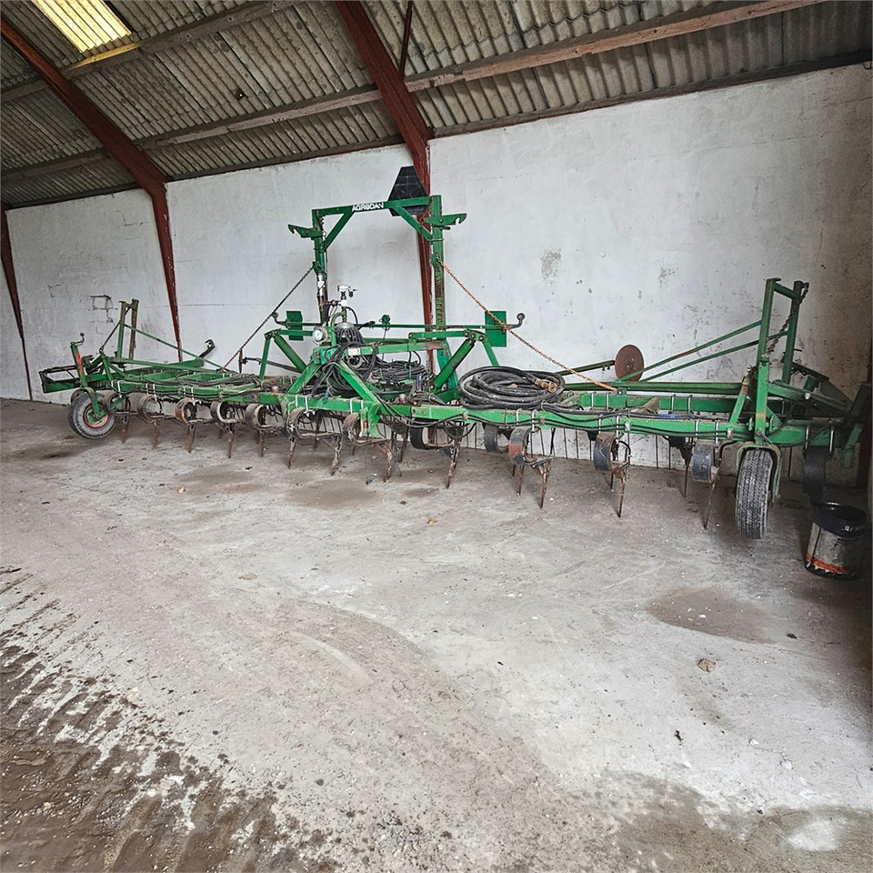 Agrodan Nedfælder - Fertilizing equipment: picture 1 Agrodan Nedfælder - Fertilizing equipment: picture 1