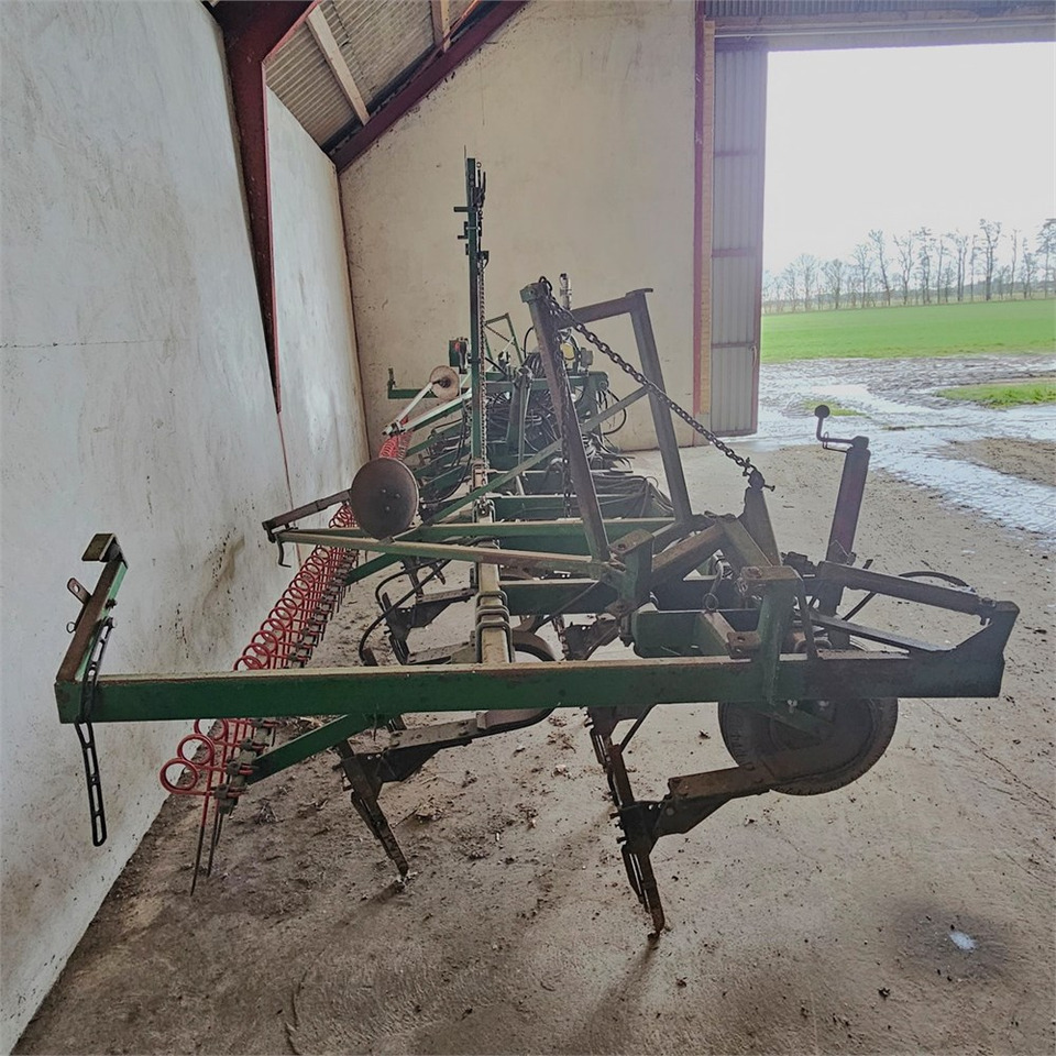 Agrodan Nedfælder - Fertilizing equipment: picture 4 Agrodan Nedfælder - Fertilizing equipment: picture 4