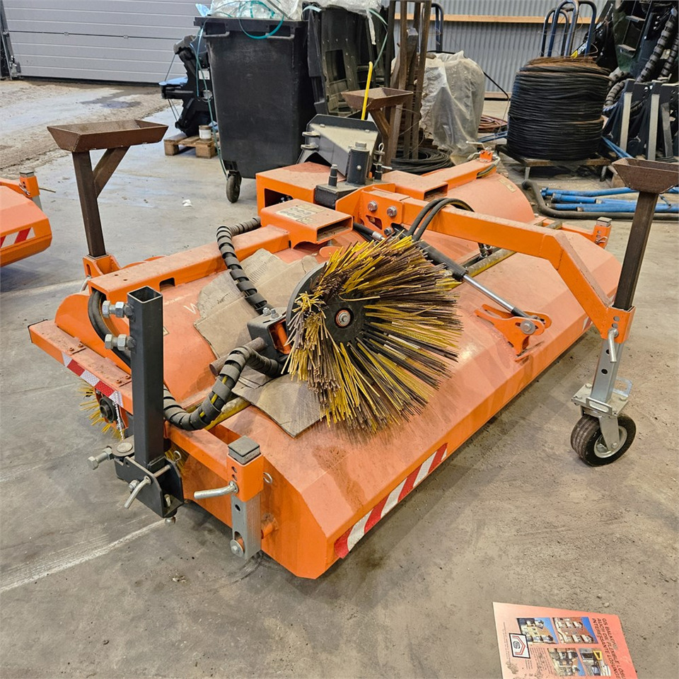 BM ZML200 - Broom: picture 1 BM ZML200 - Broom: picture 1