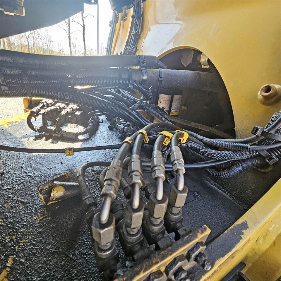 Wheel loader Caterpillar 938 M: picture 41