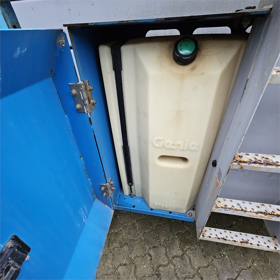 Scissor lift Genie GS-5390: picture 16