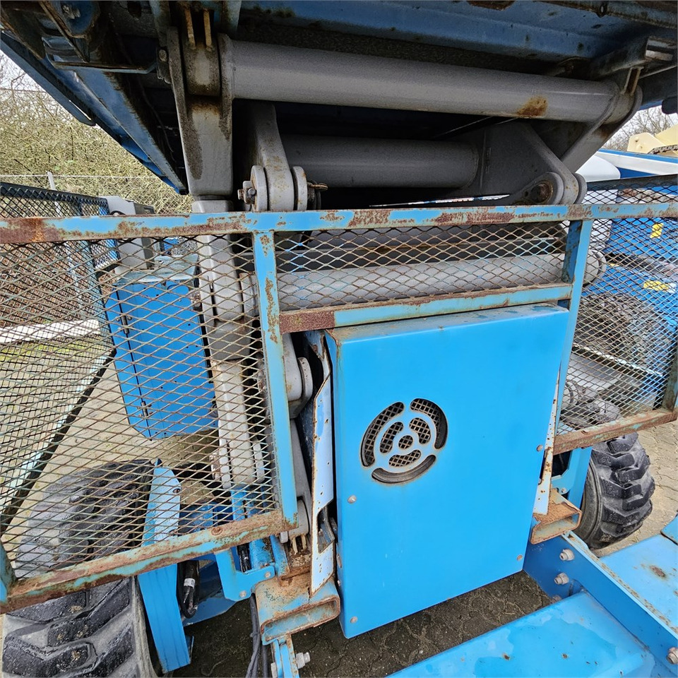 Scissor lift Genie GS-5390: picture 19