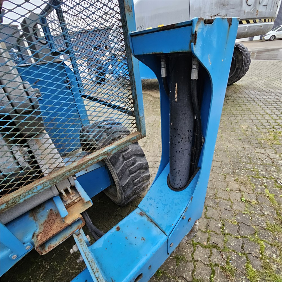 Scissor lift Genie GS-5390: picture 15