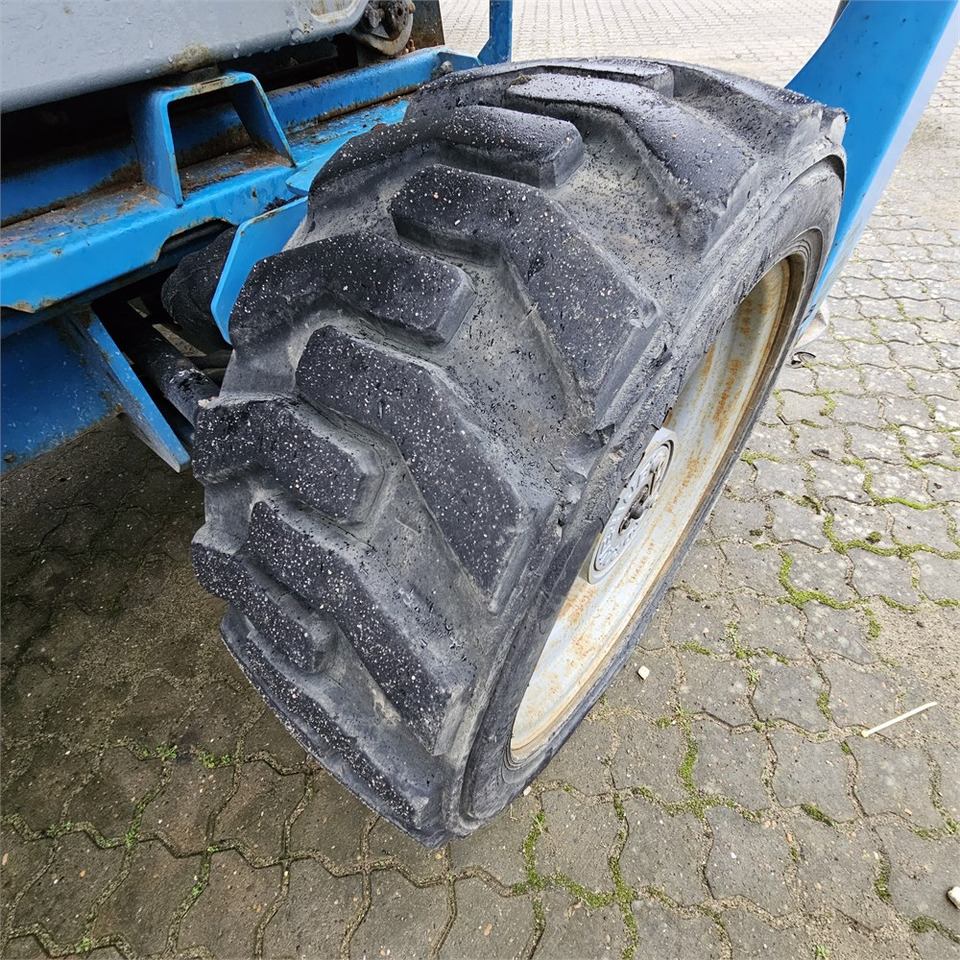 Scissor lift Genie GS-5390: picture 34