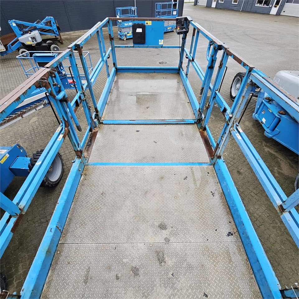 Scissor lift Genie GS-5390: picture 10