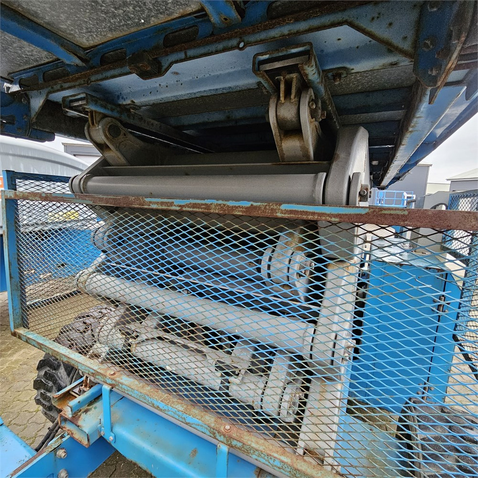 Scissor lift Genie GS-5390: picture 12