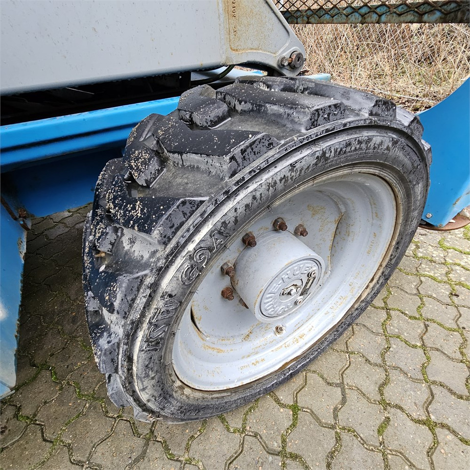 Scissor lift Genie GS-5390: picture 31