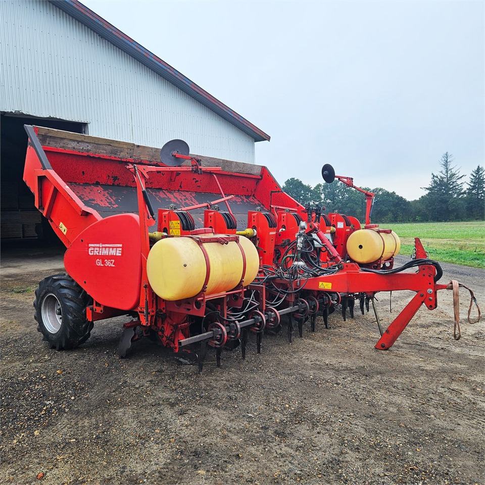 Grimme GL36SZ - Potato planter: picture 1 Grimme GL36SZ - Potato planter: picture 1