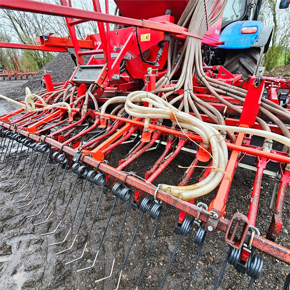 HE-VA Terra Seeder - Sowing equipment: picture 3 HE-VA Terra Seeder - Sowing equipment: picture 3