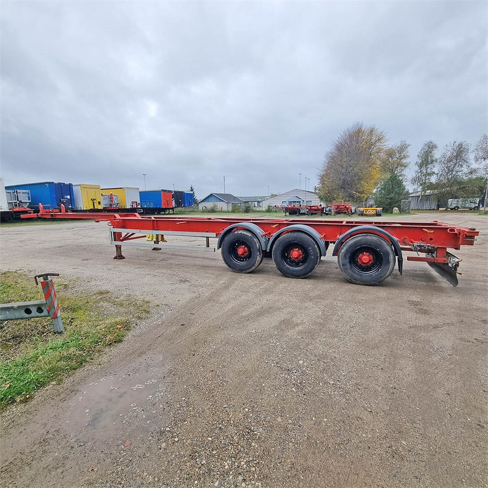 HFR Container chassis - Container transporter/ Swap body semi-trailer: picture 2 HFR Container chassis - Container transporter/ Swap body semi-trailer: picture 2