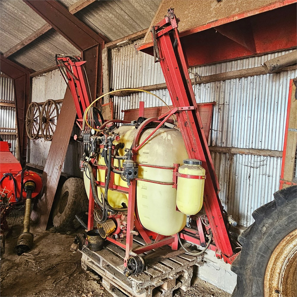 Hardi LXY 800 - Sprayer: picture 3 Hardi LXY 800 - Sprayer: picture 3