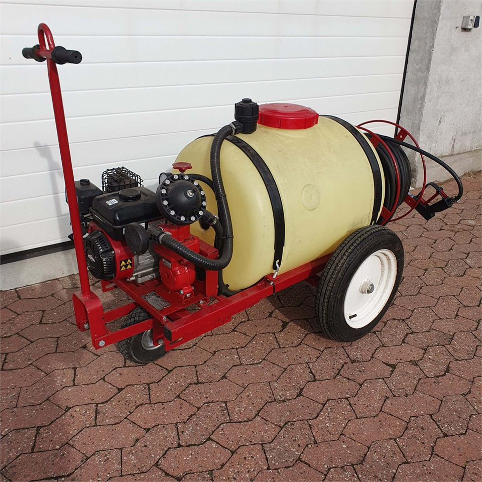 Hardi TR3-200 - Sprayer: picture 2 Hardi TR3-200 - Sprayer: picture 2
