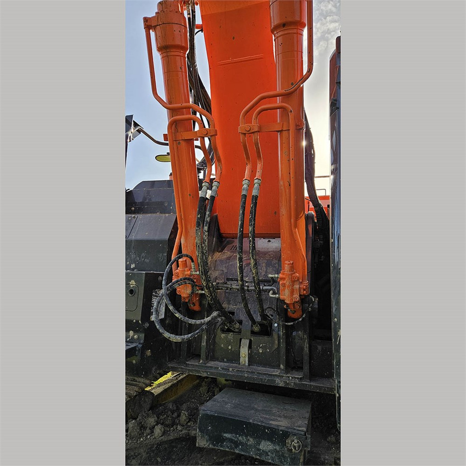 Leasing of Hitachi ZX 225 Hitachi ZX 225: picture 20