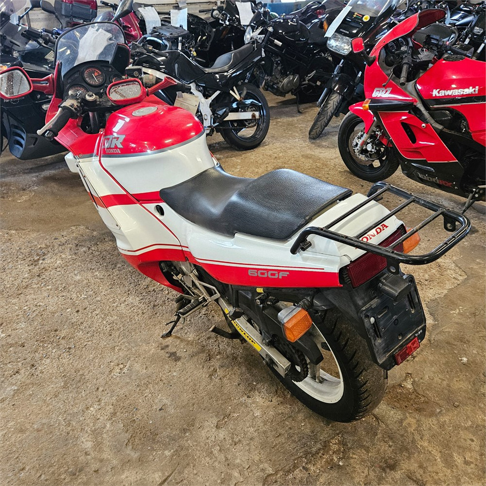 Honda CBR600F Super sport - Motorcycle: picture 3 Honda CBR600F Super sport - Motorcycle: picture 3