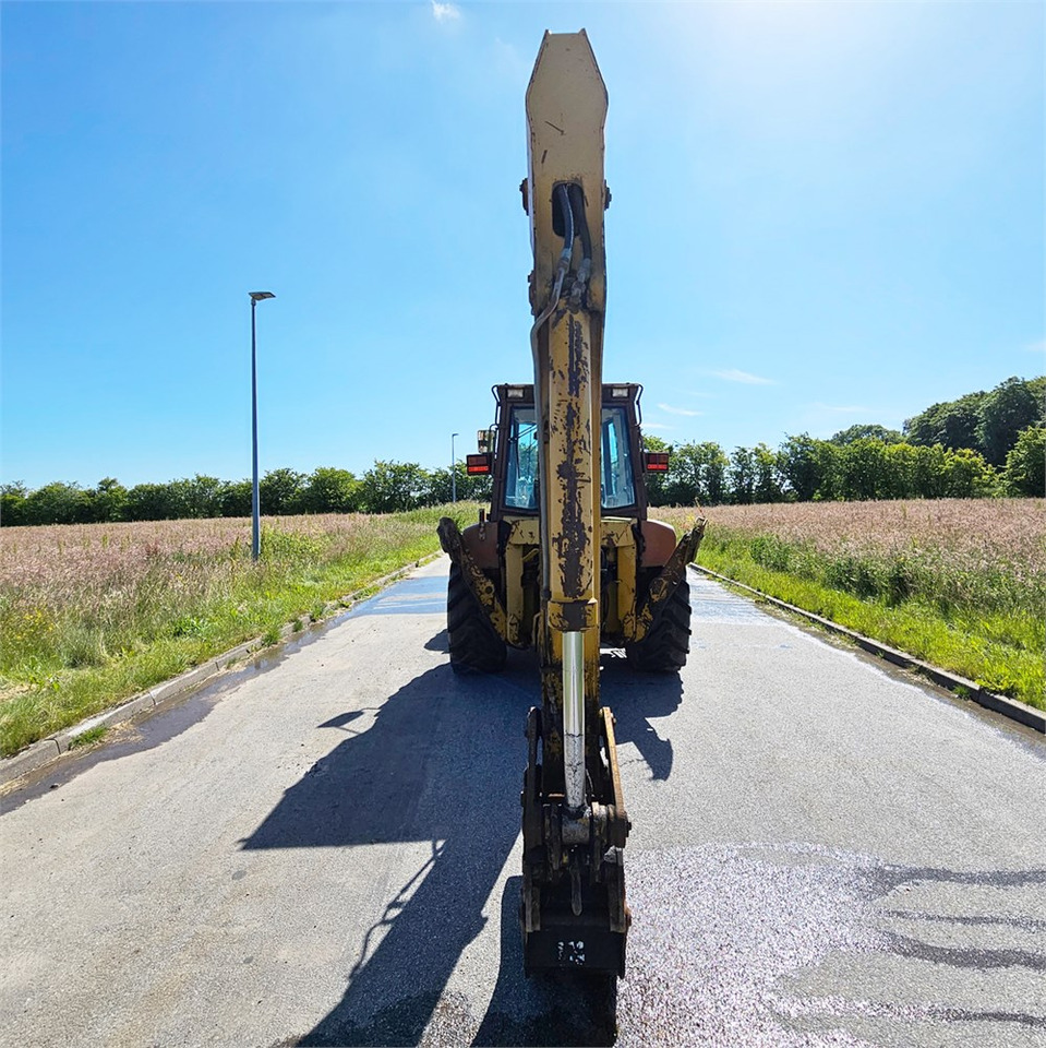 Hydrema 906 B - Backhoe loader: picture 5 Hydrema 906 B - Backhoe loader: picture 5