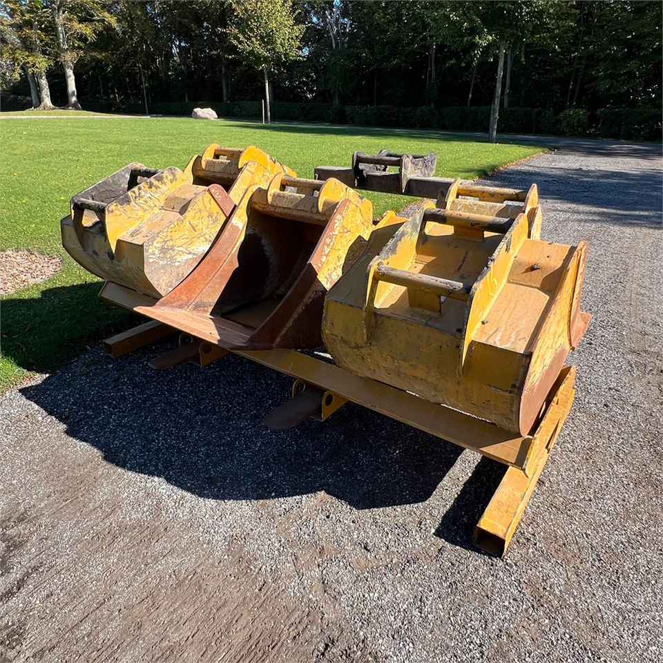 Backhoe loader Hydrema 906 F: picture 43 Backhoe loader Hydrema 906 F: picture 43