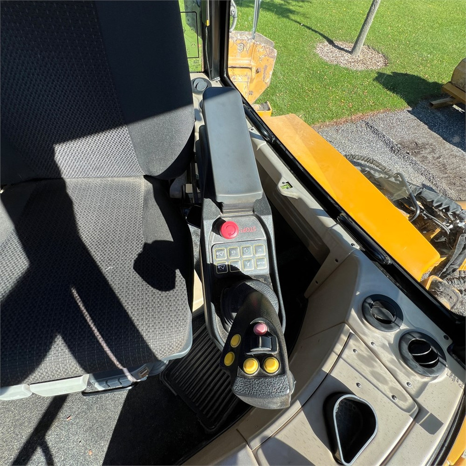 Backhoe loader Hydrema 906 F: picture 17 Backhoe loader Hydrema 906 F: picture 17