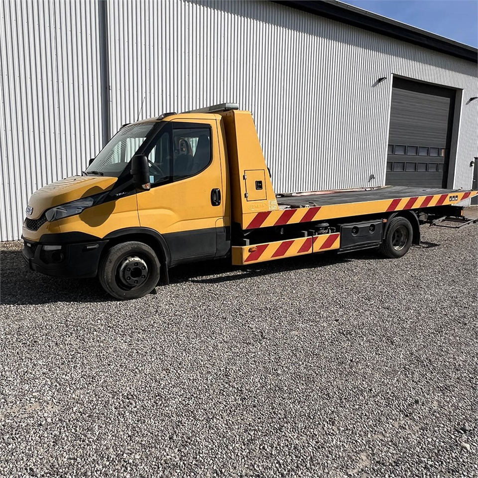 Iveco Daily 70c - Tow truck: picture 1 Iveco Daily 70c - Tow truck: picture 1
