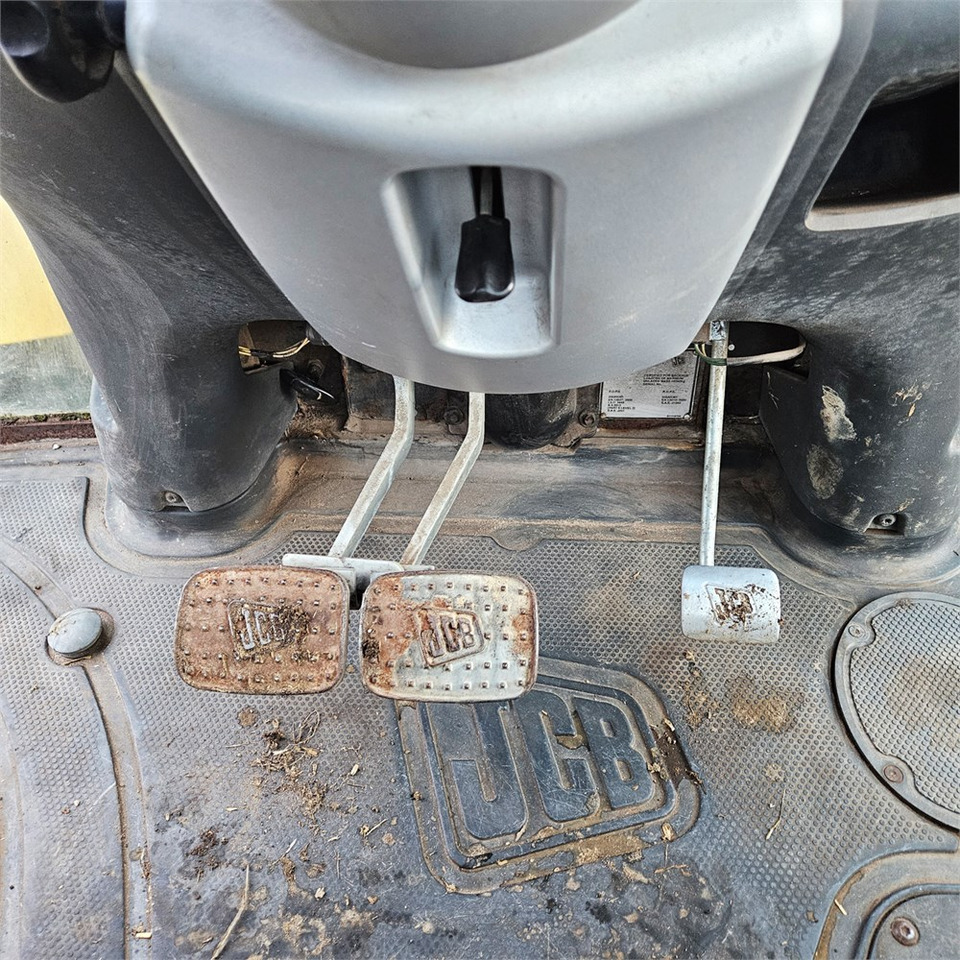 Backhoe loader JCB 4CX: picture 24