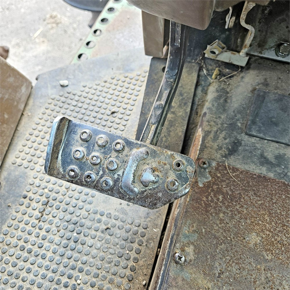 Farm tractor John Deere 2850 MFWD: picture 20 Farm tractor John Deere 2850 MFWD: picture 20