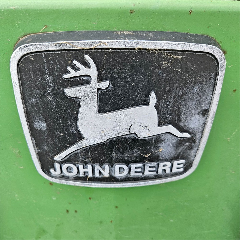 Farm tractor John Deere 2850 MFWD: picture 32 Farm tractor John Deere 2850 MFWD: picture 32
