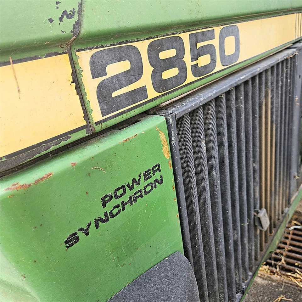 Farm tractor John Deere 2850 MFWD: picture 27 Farm tractor John Deere 2850 MFWD: picture 27