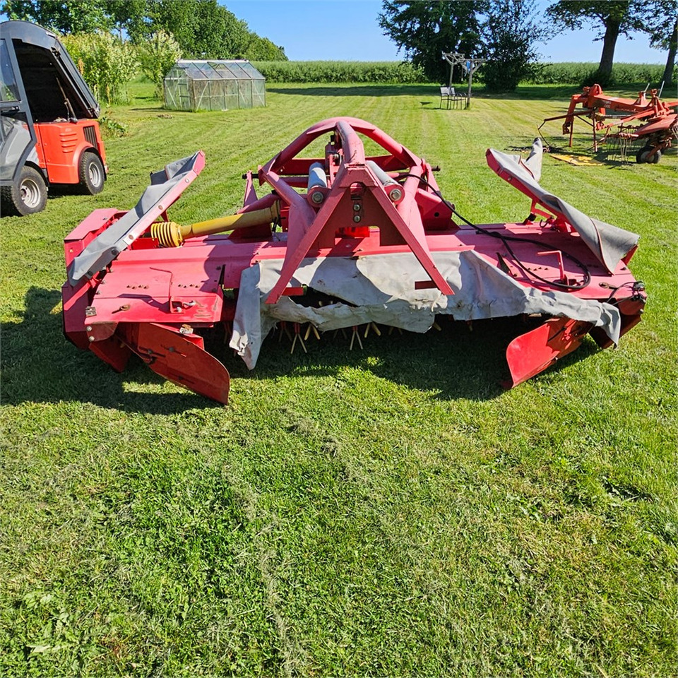 Kuhn GMD 900 - Hay and forage equipment: picture 2 Kuhn GMD 900 - Hay and forage equipment: picture 2
