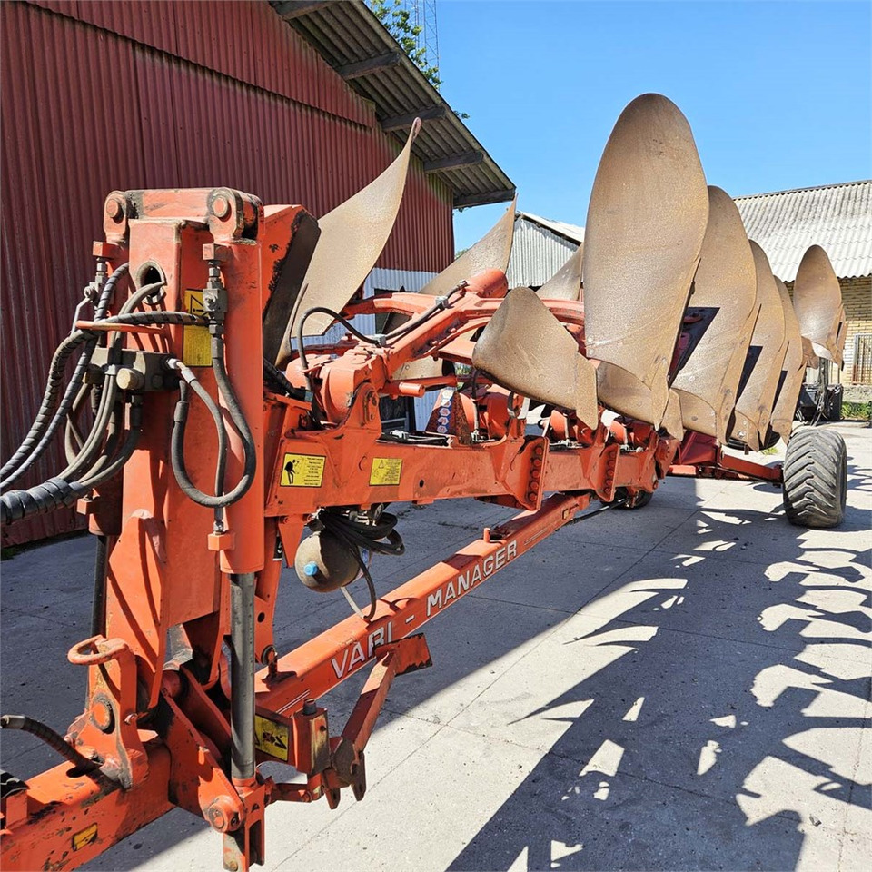 Kuhn SPVM.6F.NSH - Plow: picture 2 Kuhn SPVM.6F.NSH - Plow: picture 2