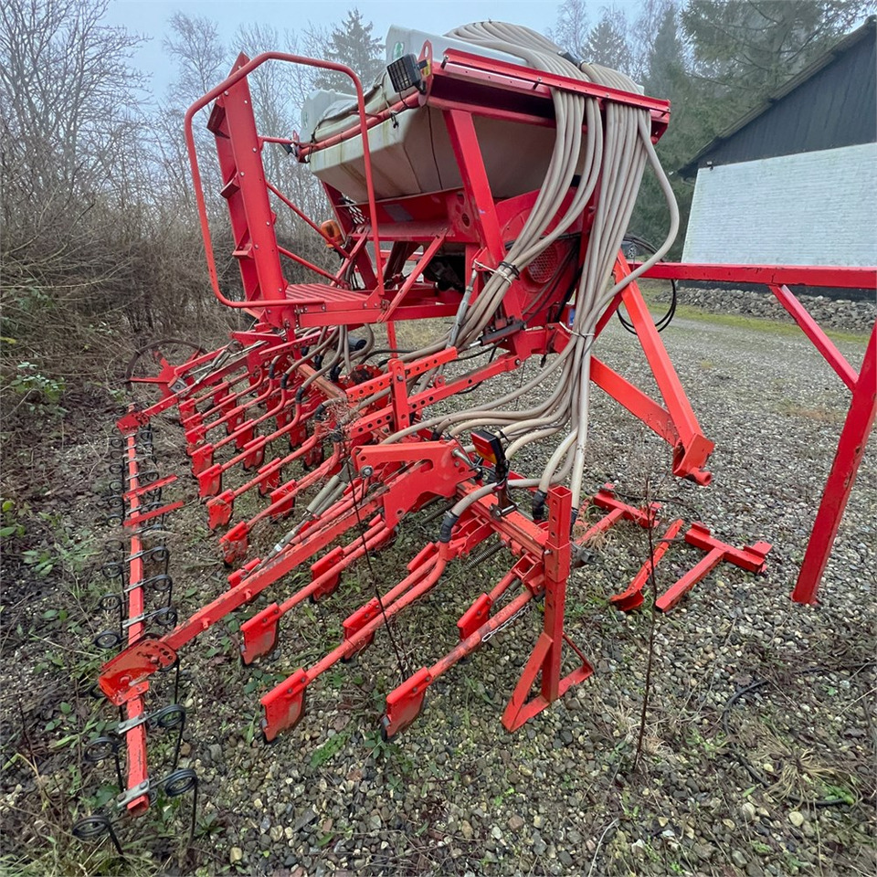 Kuhn Venta Ti - Sowing equipment: picture 4 Kuhn Venta Ti - Sowing equipment: picture 4