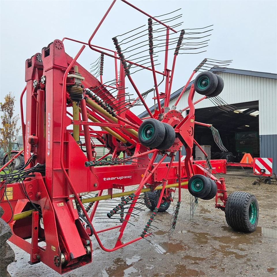 Kverneland Taarup 90150 V - Hay and forage equipment: picture 4 Kverneland Taarup 90150 V - Hay and forage equipment: picture 4